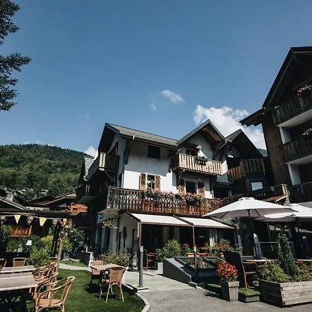 Logis Gai Soleil Hotel