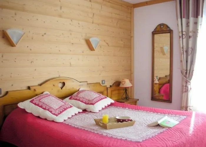 Logis Gai Soleil Hotel 3*